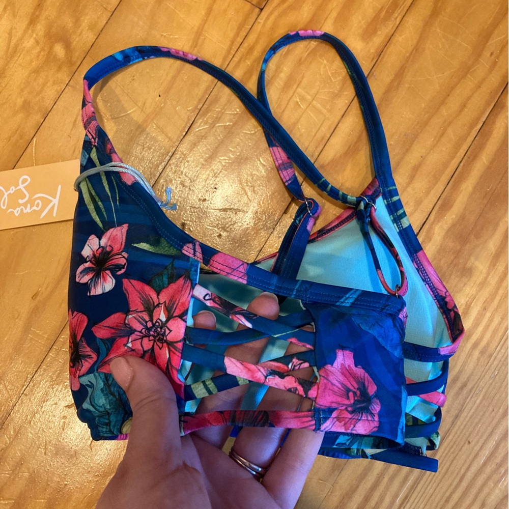 kona sol floral tropical bathing suit top size Medium new - Picture 5 of 6